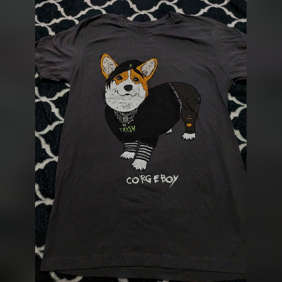Black Matter Tops - Never worn Corgi emo tee Size Medium